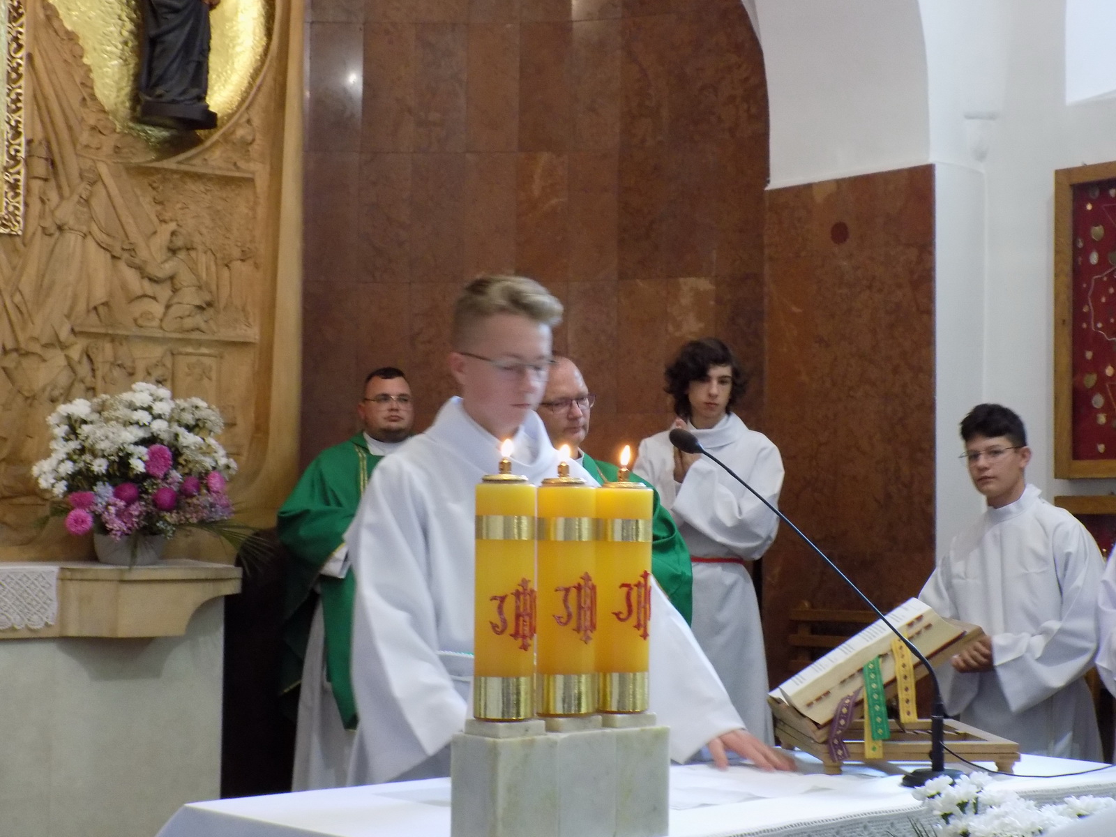 Zdjęcie Rozp roku 2025-2026 (09)68bfe4d9-e038-42fc-82e2-1b160764363a.JPG w galerii Uroczyste rozpoczęcie roku szkolnego 2025/2026